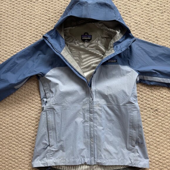 Women's Patagonia Torrentshell H2NO Rain Jacket - Picture 2 of 6